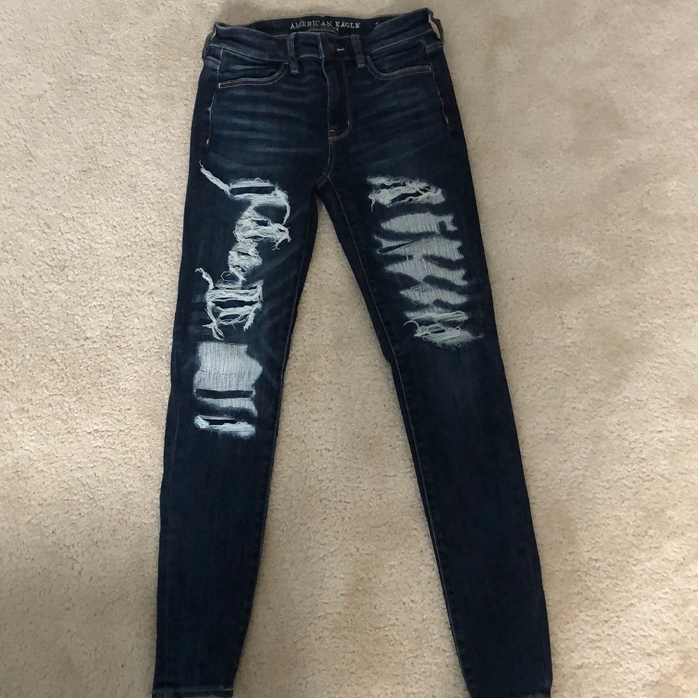 American eagle super super stretch ripped jeans